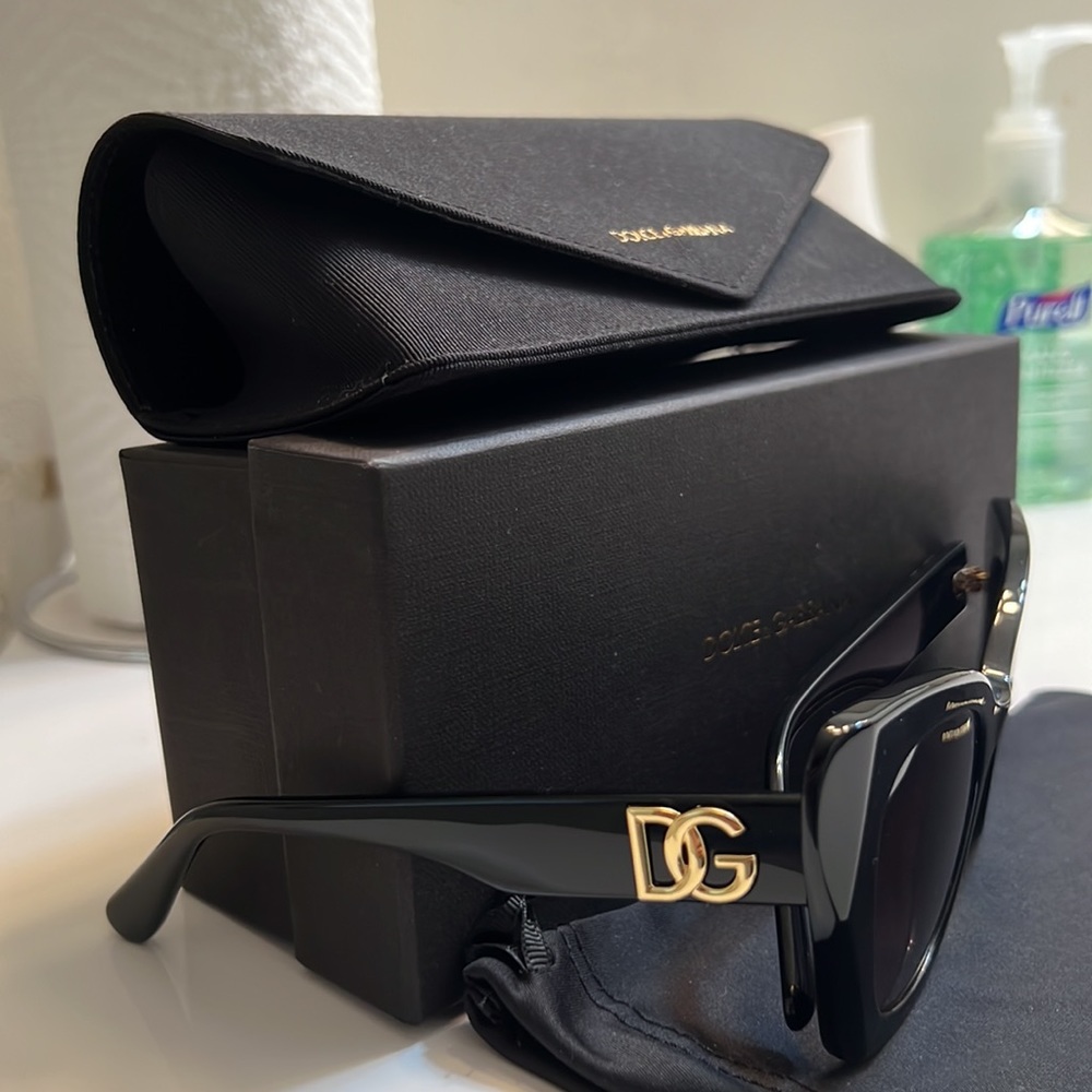 Dolce & Gabbana sunglasses - Picture 4 of 17